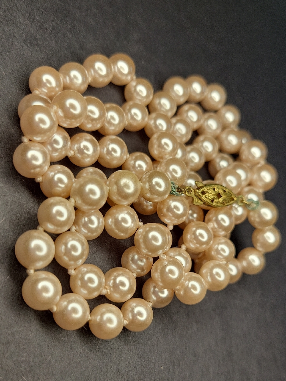 Pat Pend Elegant Pearl Necklace